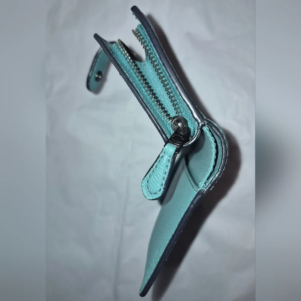 Coach Teal Small Leather Wallet - Coach Logo - Picture 11 of 13